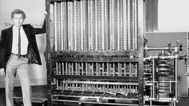 Foto der ersten Computergeneration; Herkunft, Geschichte und Entwicklung