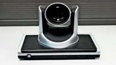 Foto zum Einrichten einer integrierten Webcam auf einem Windows-Laptop