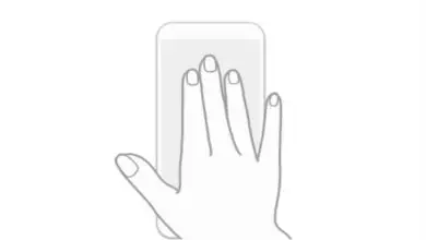 Kuva siitä, miten otan kuvakaappauksen 3 sormella Huawei-matkapuhelimellani?