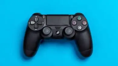 Foto de como conectar seu controle PS4 ou Xbox a um iPhone