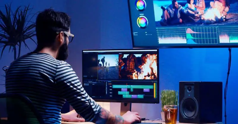 How to Center Images in Adobe Premiere Pro - Quick and Easy