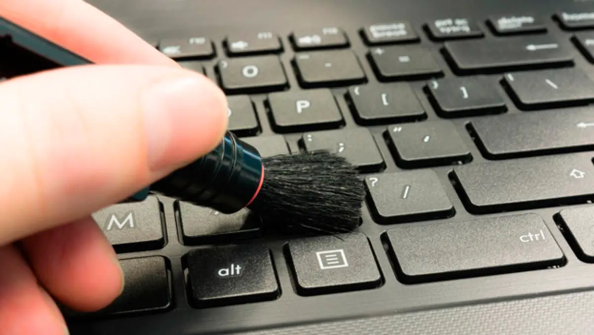 Comment désinfecter votre mobile, clavier et souris