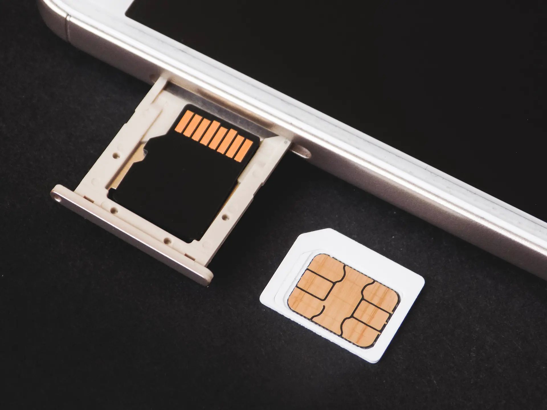 Comment mettre la carte SIM dans les mobiles Xiaomi Redmi Note